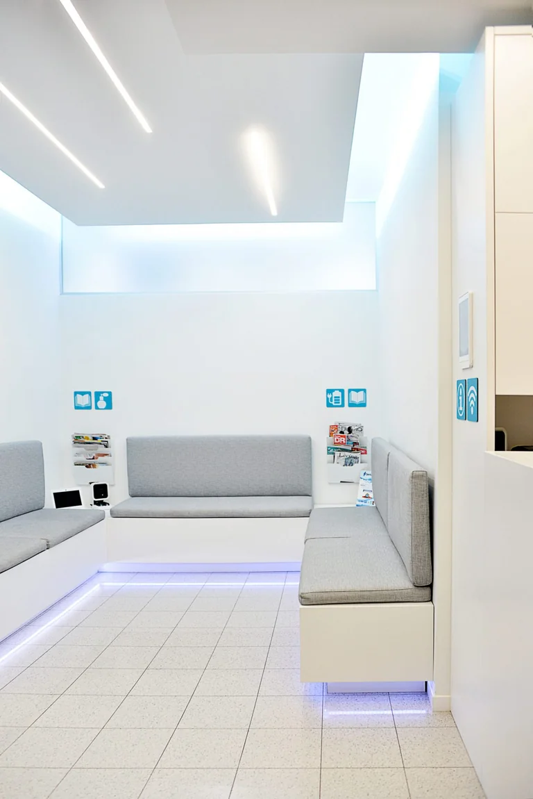 Sala d’attesa dello studio dentistico a Monza